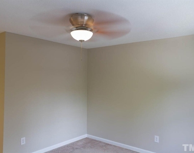 109 Scott Lane - Photo Thumbnail 7