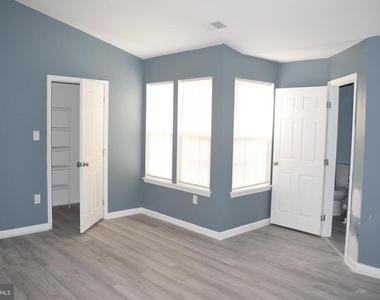 326 Larose Drive - Photo Thumbnail 16
