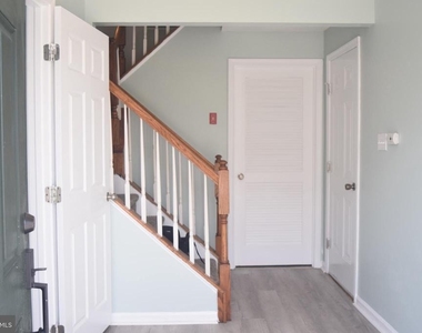 326 Larose Drive - Photo Thumbnail 1