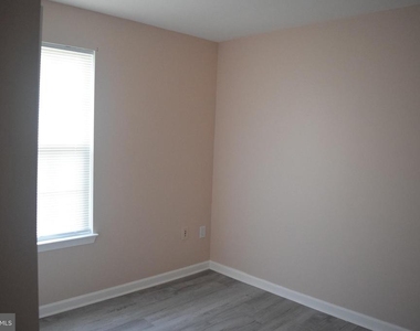 326 Larose Drive - Photo Thumbnail 13