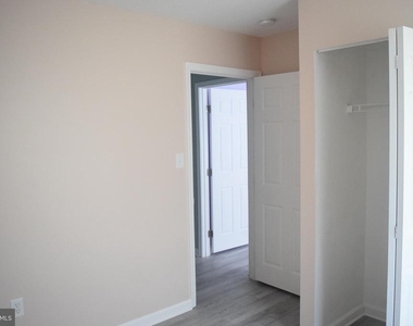 326 Larose Drive - Photo Thumbnail 14