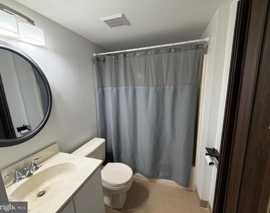 106 Pinewood Drive - Photo Thumbnail 7