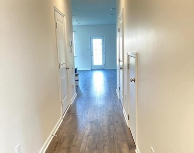 121 Mazzeo Drive - Photo Thumbnail 21