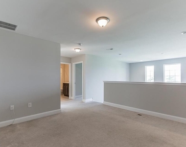 507 Lexington Mews - Photo Thumbnail 21