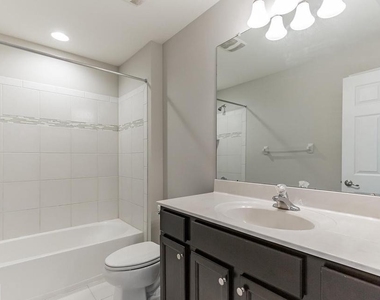 507 Lexington Mews - Photo Thumbnail 24