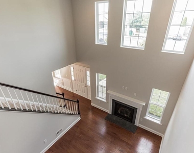 507 Lexington Mews - Photo Thumbnail 22