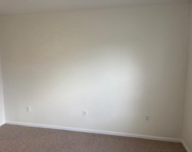 2403 Beacon Drive - Photo Thumbnail 15