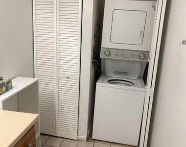 413 Gregorys Way - Photo Thumbnail 9