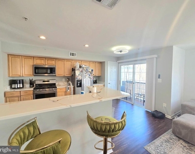 1604 Post Oak Drive - Photo Thumbnail 12