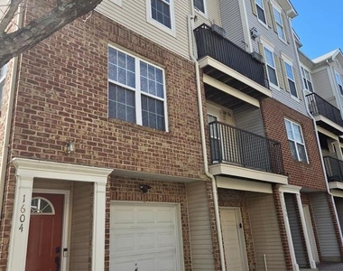 1604 Post Oak Drive - Photo Thumbnail 1