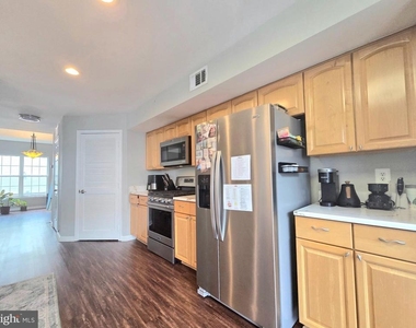1604 Post Oak Drive - Photo Thumbnail 17