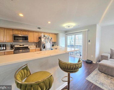 1604 Post Oak Drive - Photo Thumbnail 13