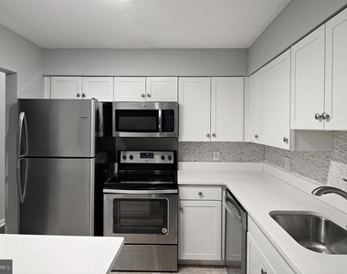 10133 Prince Place - Photo Thumbnail 7