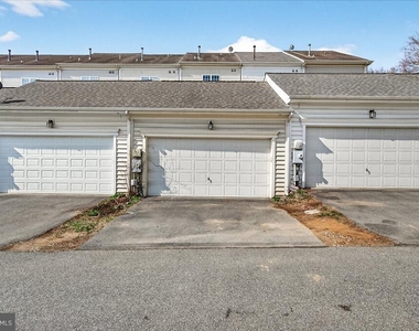 910 Featherstone Street - Photo Thumbnail 33