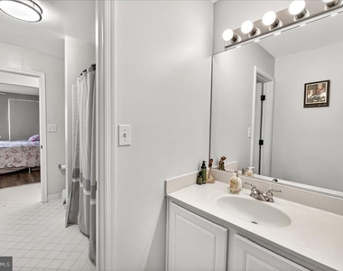 910 Featherstone Street - Photo Thumbnail 22