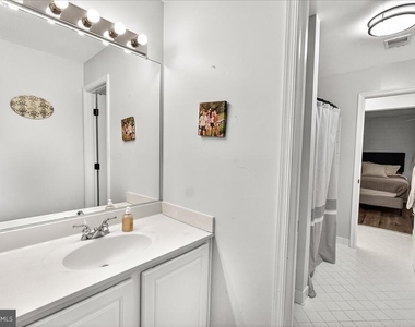 910 Featherstone Street - Photo Thumbnail 24