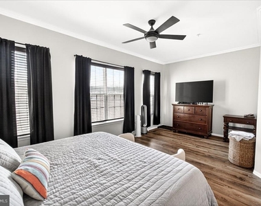 910 Featherstone Street - Photo Thumbnail 16