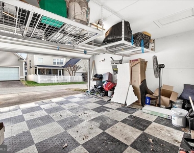 910 Featherstone Street - Photo Thumbnail 31