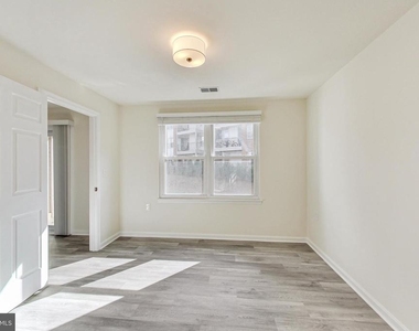 15300 Diamond Cove Terrace - Photo Thumbnail 23