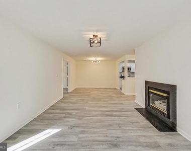 15300 Diamond Cove Terrace - Photo Thumbnail 6