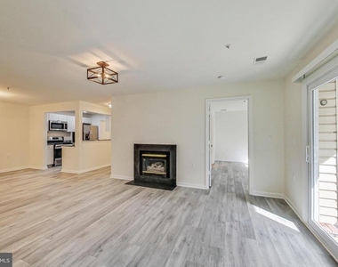 15300 Diamond Cove Terrace - Photo Thumbnail 5