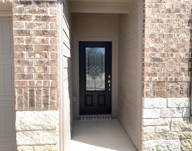112 Declaration Ln - Photo Thumbnail 1