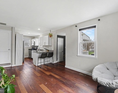 2507 Glencoe Rd - Photo Thumbnail 6