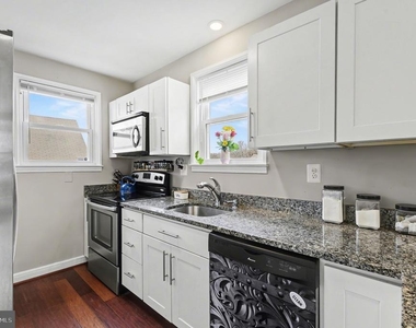 2507 Glencoe Rd - Photo Thumbnail 9