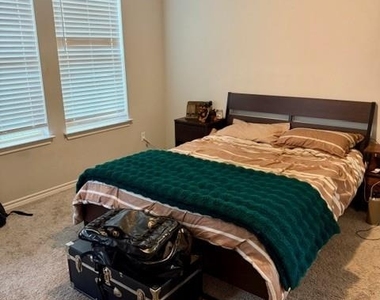 1772 Yaupon Grove Ln - Photo Thumbnail 4