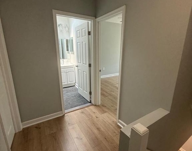 1517 Sycamore Street - Photo Thumbnail 13