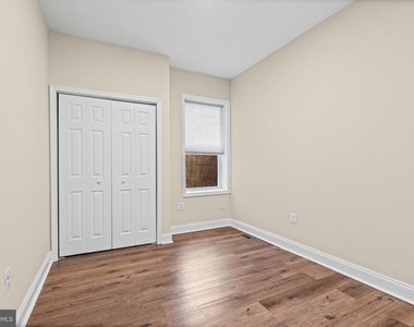 1307 N Patterson Park Avenue - Photo Thumbnail 10