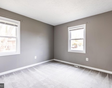 847 Harbor View Terrace - Photo Thumbnail 7