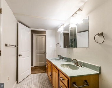 847 Harbor View Terrace - Photo Thumbnail 25