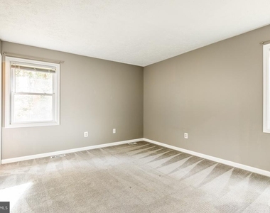 847 Harbor View Terrace - Photo Thumbnail 15