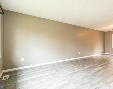 847 Harbor View Terrace - Photo Thumbnail 19