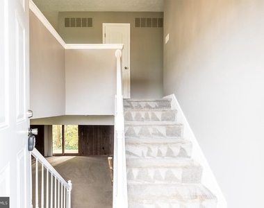 847 Harbor View Terrace - Photo Thumbnail 23