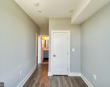 2013 Benning Road Ne - Photo Thumbnail 12