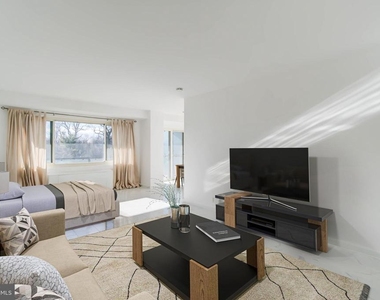4201 Cathedral Avenue Nw - Photo Thumbnail 16