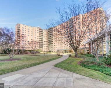 4201 Cathedral Avenue Nw - Photo Thumbnail 26