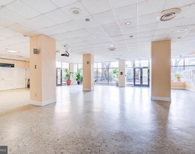 4201 Cathedral Avenue Nw - Photo Thumbnail 25
