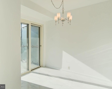 4201 Cathedral Avenue Nw - Photo Thumbnail 5