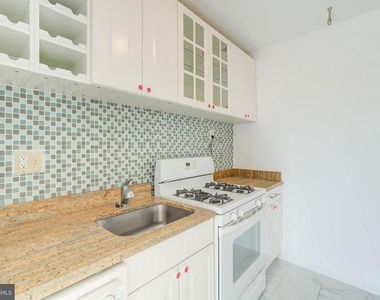 4201 Cathedral Avenue Nw - Photo Thumbnail 8