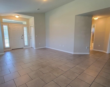 416 Purple Martin Ave - Photo Thumbnail 5