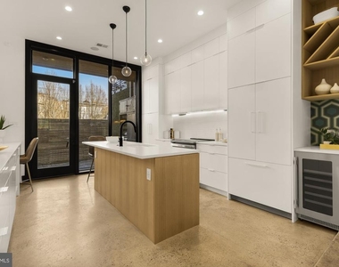 1005 P Street Nw - Photo Thumbnail 9