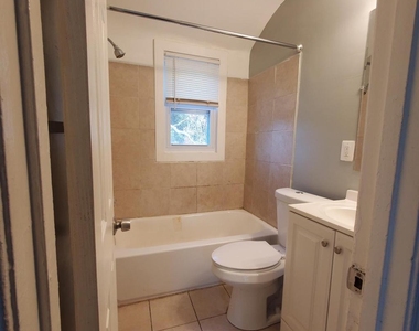 6340 Southern Avenue Ne - Photo Thumbnail 12