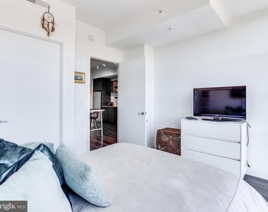 2030 Nw 8th Street Nw - Photo Thumbnail 18