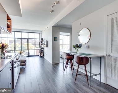 2030 Nw 8th Street Nw - Photo Thumbnail 8