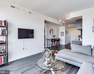 2030 Nw 8th Street Nw - Photo Thumbnail 12