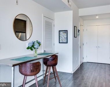 2030 Nw 8th Street Nw - Photo Thumbnail 6