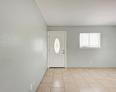 4701 Bandera Rd - Photo Thumbnail 4